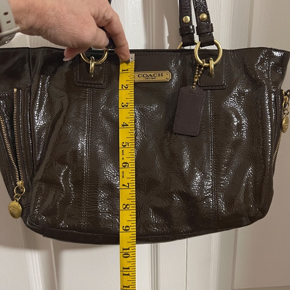 Vintage Coach Brown Patent Leather Shoulder Bag - Picture 12 of 14